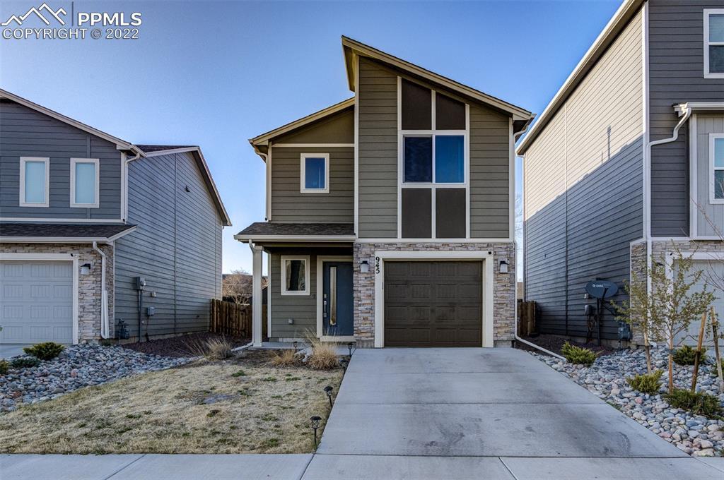 945 Grissom Dr., Colorado Springs, CO 80915