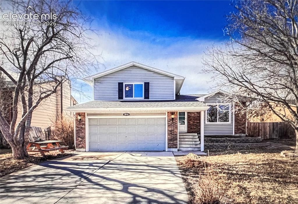 2016 Ambleside Dr., Colorado Springs, CO 80915
