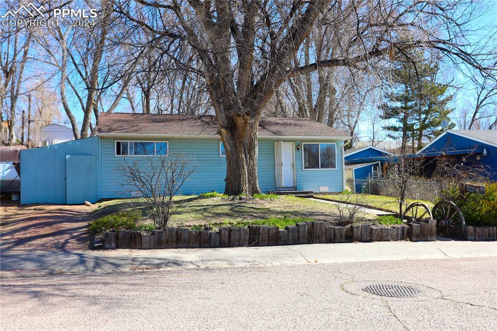 337 Davie Dr., Colorado Springs, CO 80911