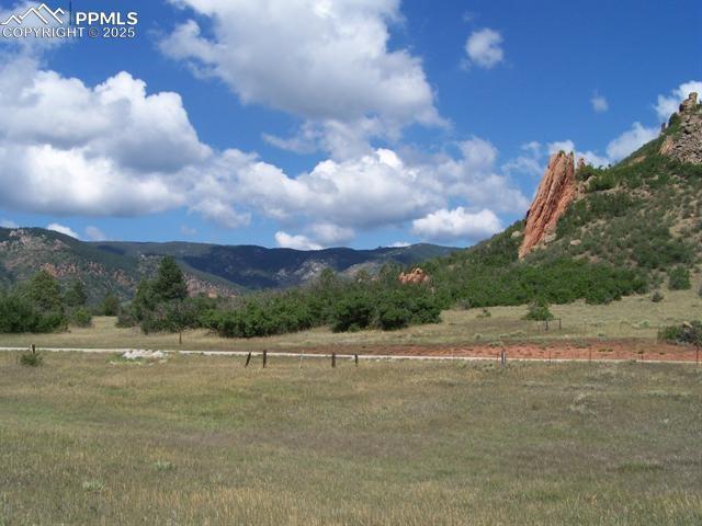 5905 Country Club Dr., Larkspur, CO 80118