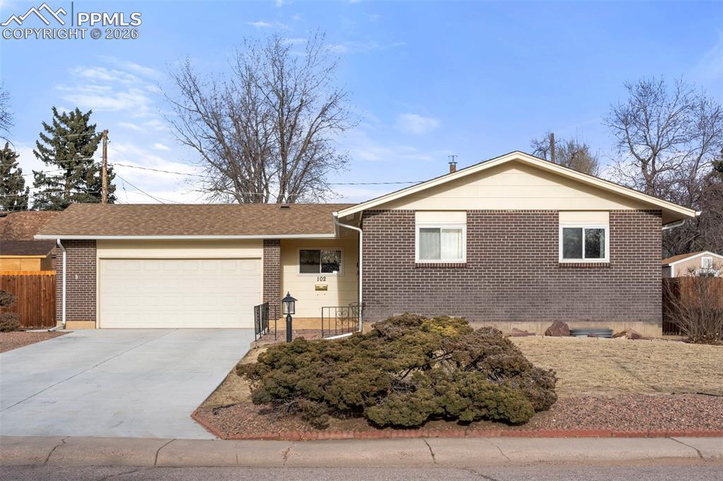 102 Landoe Ln., Colorado Springs, CO 80911
