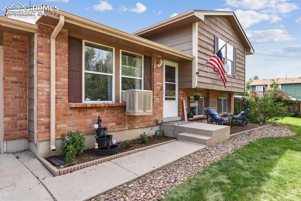 2950 Rio Vista Dr., Colorado Springs, CO 80915