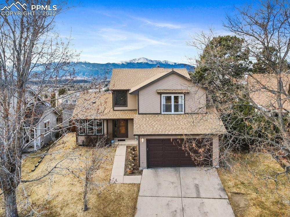 5218 Meteor Dr., Colorado Springs, CO 80917