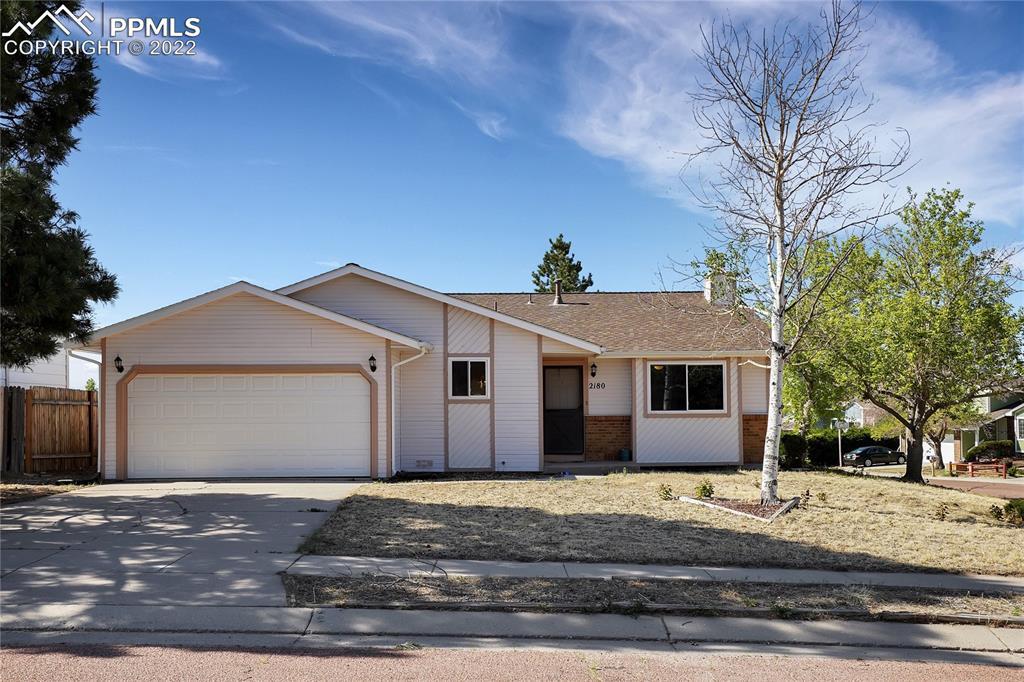 2180 Ambleside Dr., Colorado Springs, CO 80915