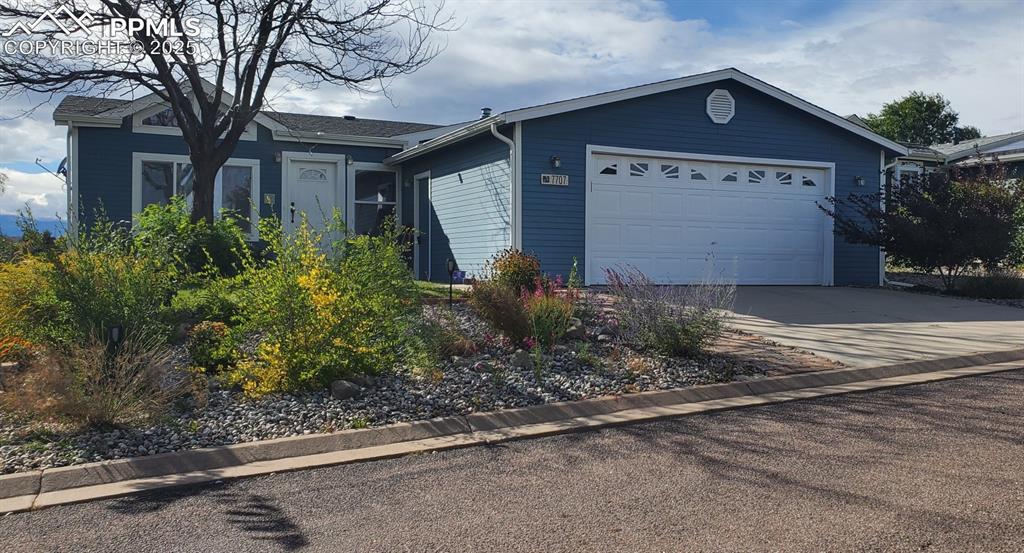 7707 Whiptail Point, Colorado Springs, CO 80922