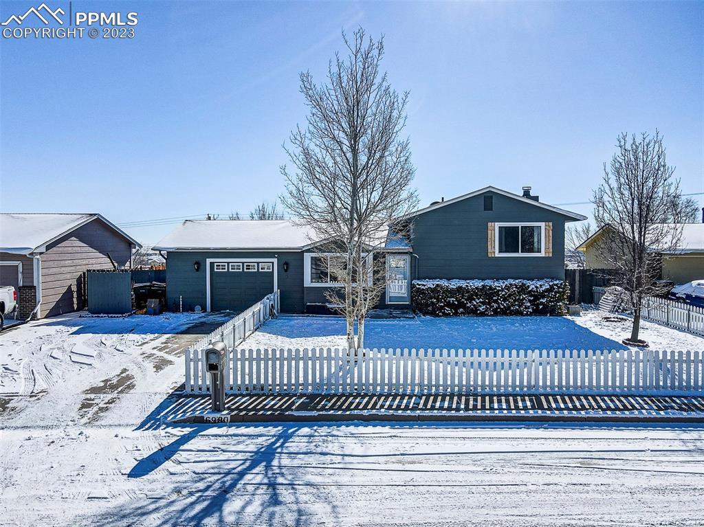 6980 Woodstock St., Colorado Springs, CO 80911