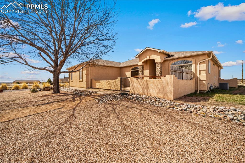 1225 N Parkridge Dr., Pueblo, CO 81007