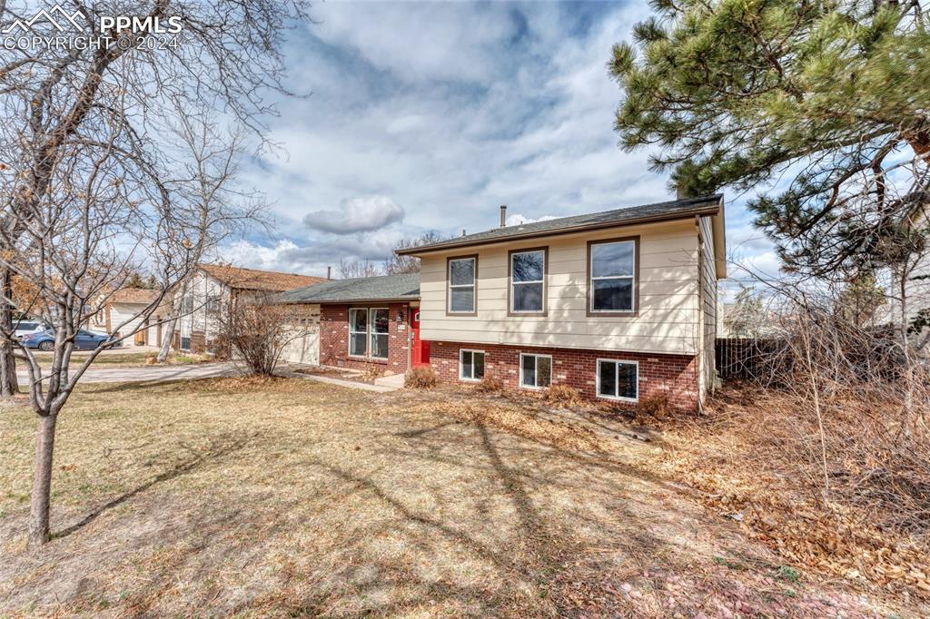 2640 Roundtop Dr., Colorado Springs, CO 80918