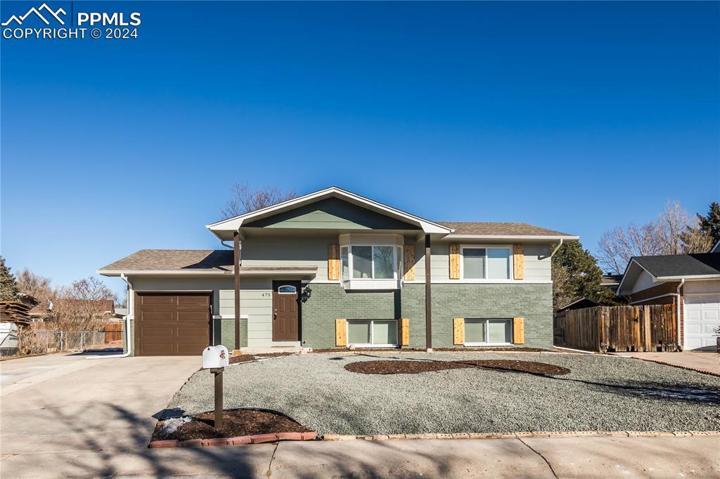 475 Dexter St., Colorado Springs, CO 80911