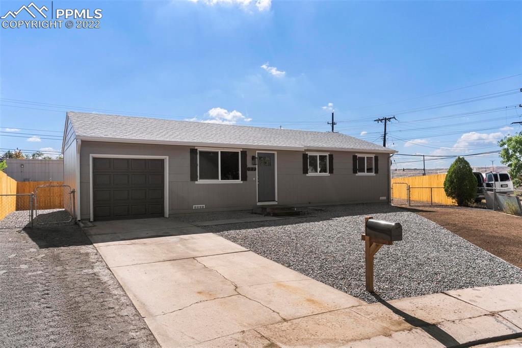 77 Susanne Cir., Colorado Springs, CO 80911