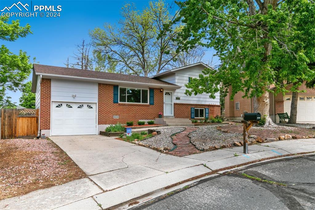 4081 Sod House Tr., Colorado Springs, CO 80917