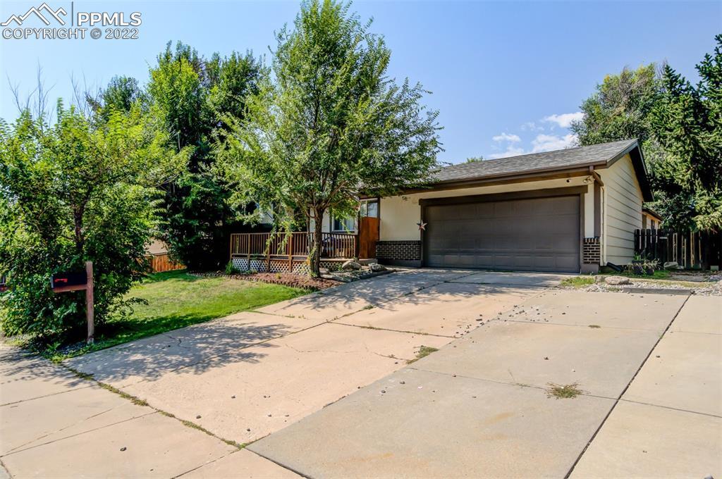 1704 Robidoux Cir., Colorado Springs, CO 80915