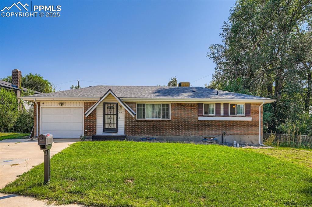 638 Dove Pl., Colorado Springs, CO 80906