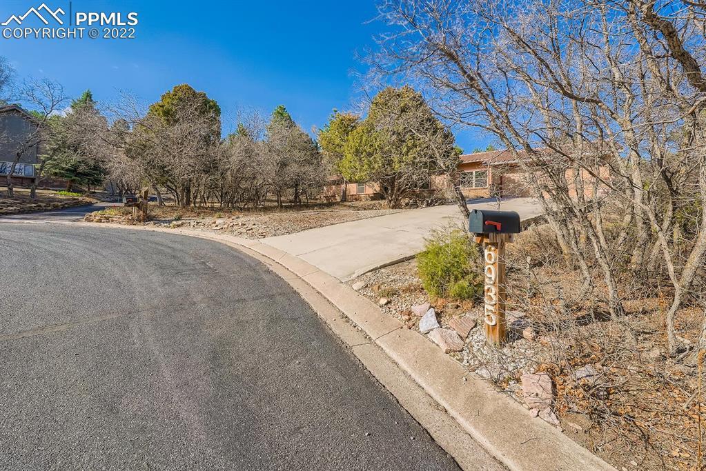6935 Oak Valley Ln., Colorado Springs, CO 80919