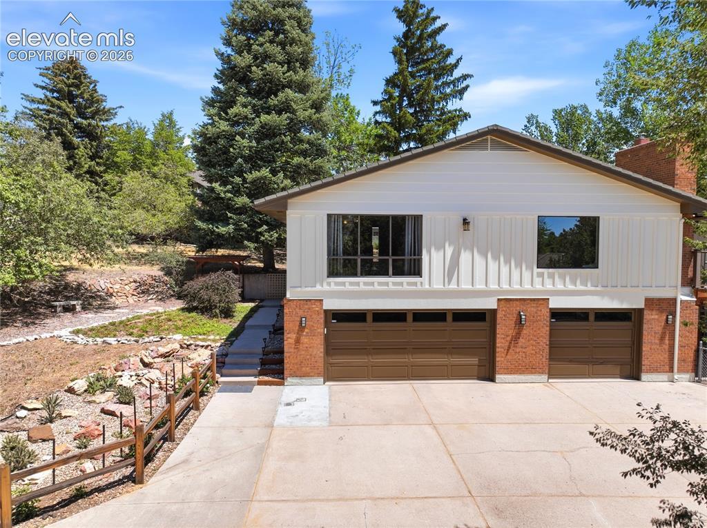 2411 Shalimar Dr., Colorado Springs, CO 80915