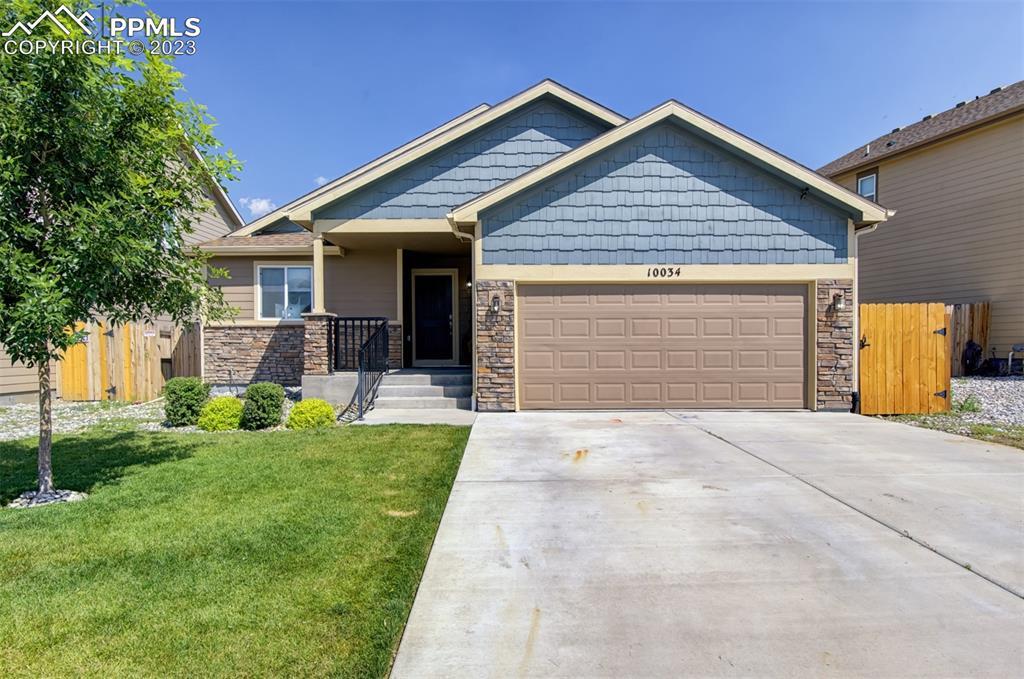 10034 Intrepid Way, Colorado Springs, CO 80925