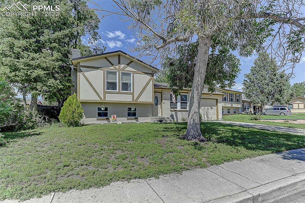 2440 Cather Ct., Colorado Springs, CO 80916