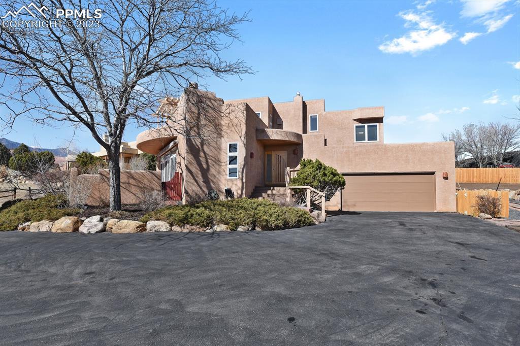 881 Oxford Ln., Colorado Springs, CO 80905