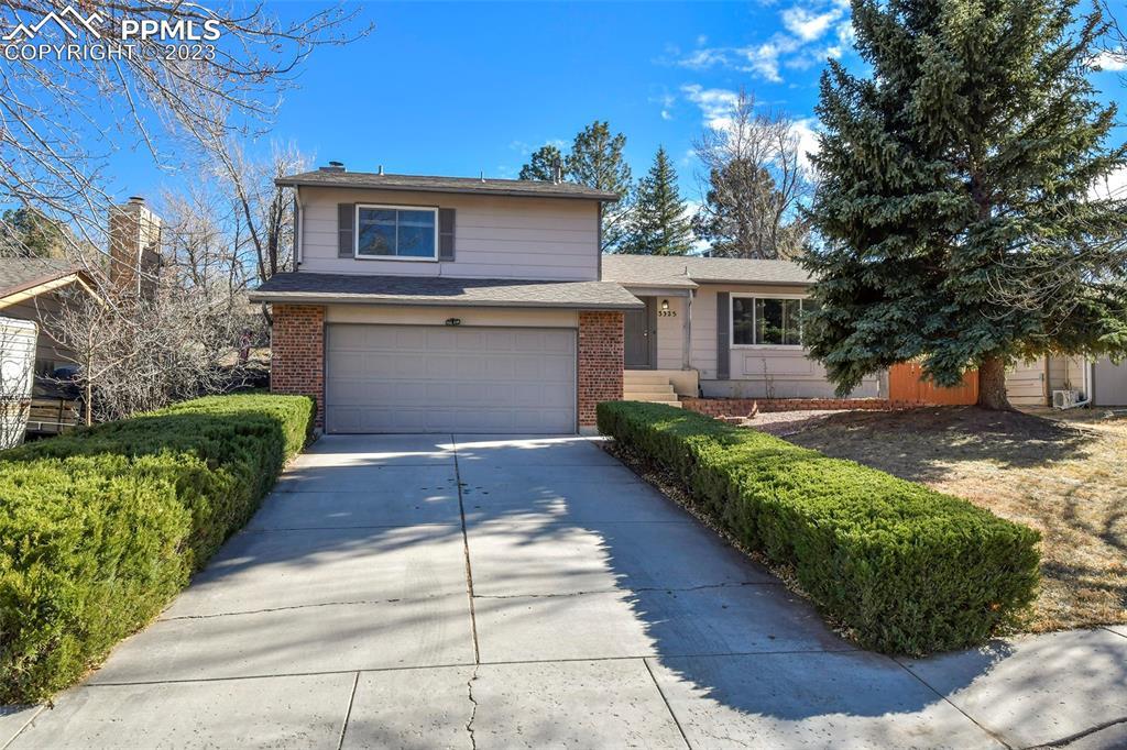 3325 E Oak Creek Dr., Colorado Springs, CO 80906