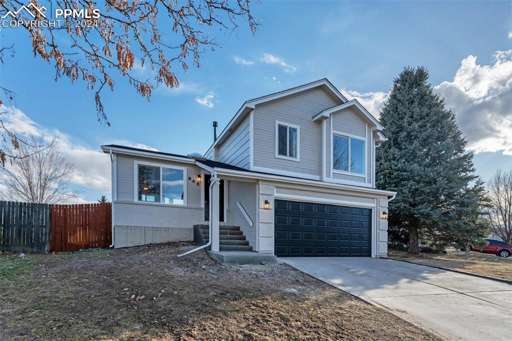 845 Crestline Dr., Colorado Springs, CO 80916