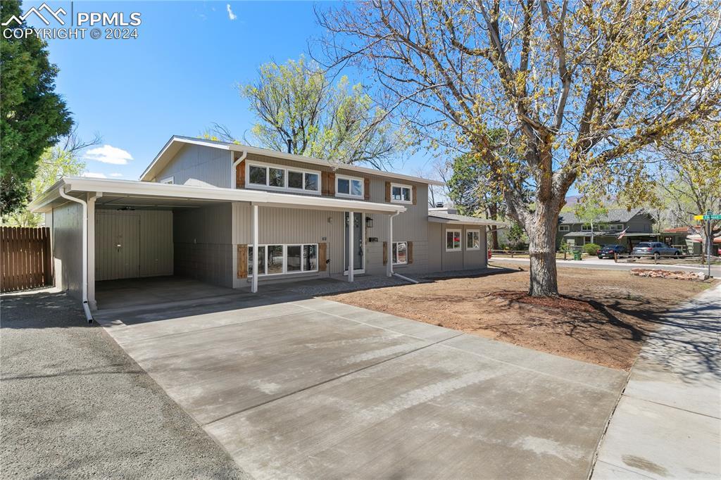 239 Elmwood Dr., Colorado Springs, CO 80907