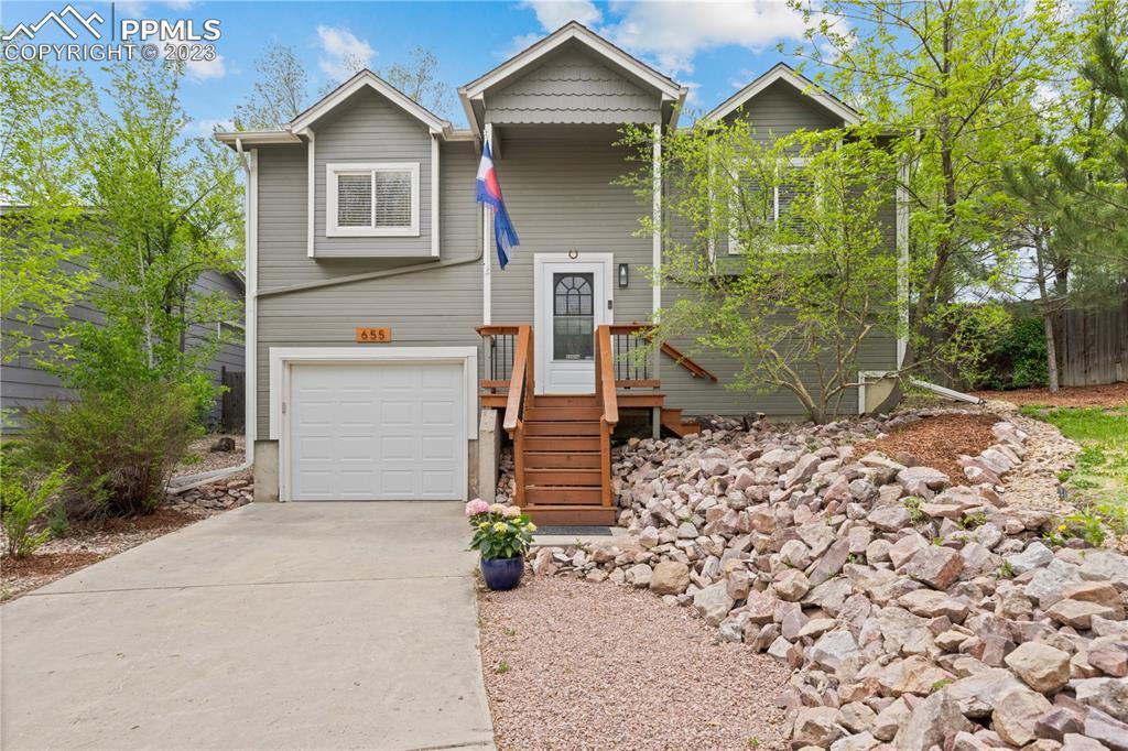 655 W Monument St., Colorado Springs, CO 80905