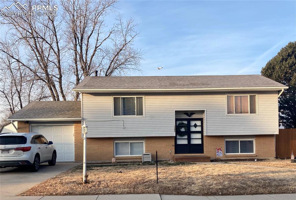 1380 Hiawatha Dr., Colorado Springs, CO 80915