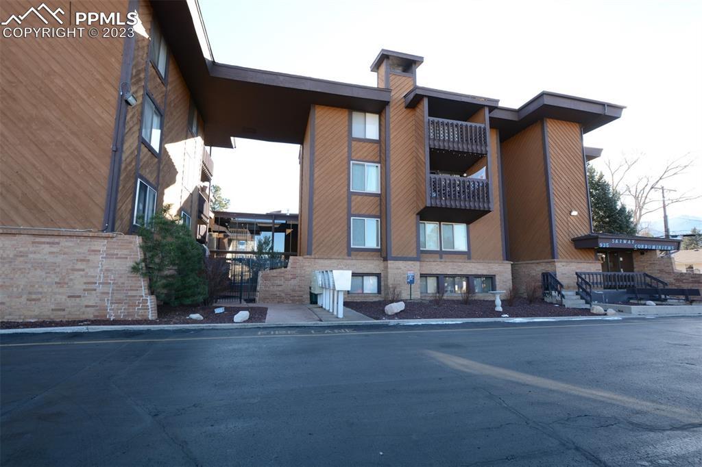 935 Saturn Dr. #213, Colorado Springs, CO 80905