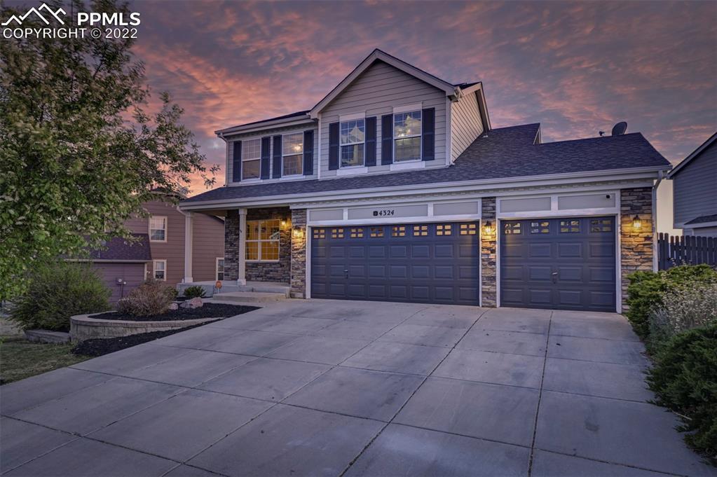 4324 Round Hill Dr., Colorado Springs, CO 80922