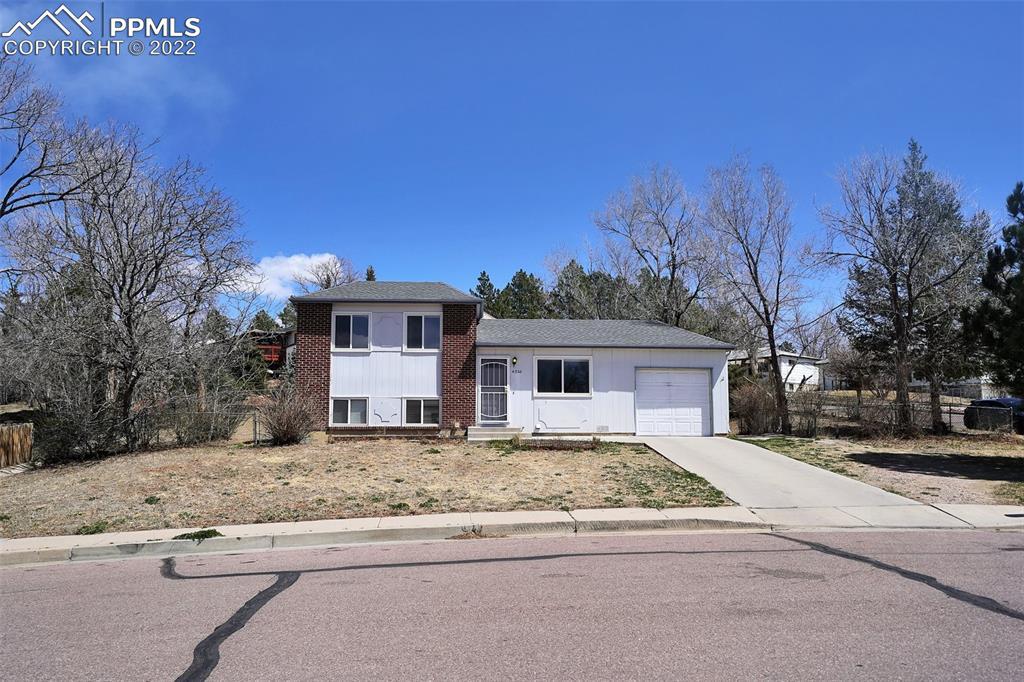 4320 Dryden Dr., Colorado Springs, CO 80916