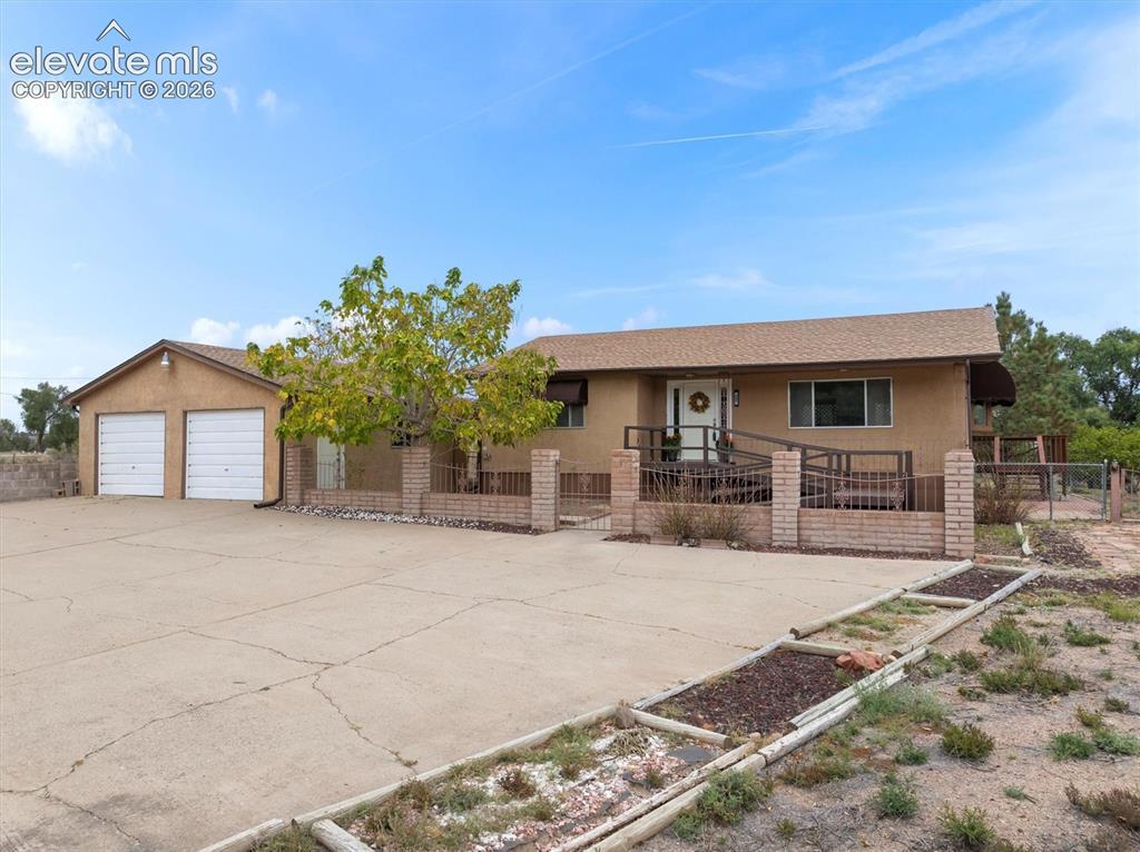 207 Autobee Ln., Avondale, CO 81022