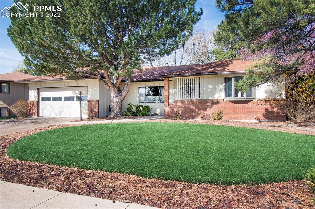 1336 E Friendship Ln., Colorado Springs, CO 80904