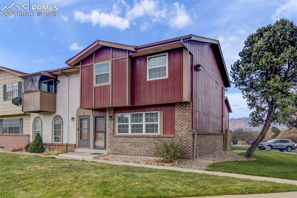 1219 Willow Bend Cir. #H, Colorado Springs, CO 80918