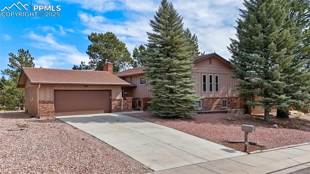 160 Dolomite Dr., Colorado Springs, CO 80919