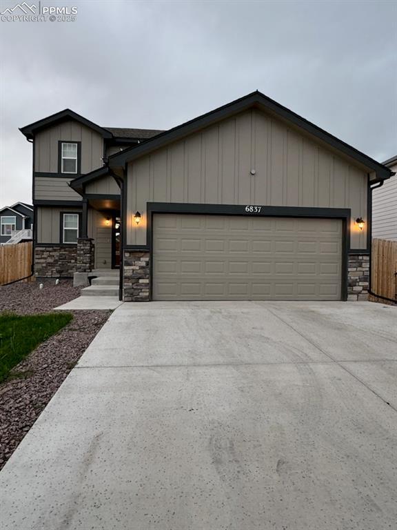 6837 Volga Dr., Colorado Springs, CO 80925