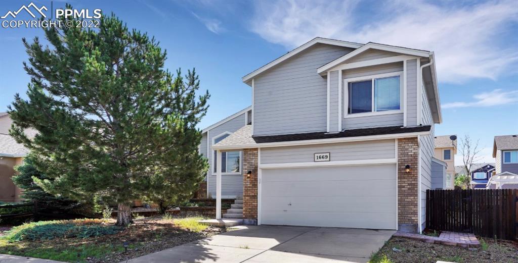 1669 Meadowbrook Pkwy., Colorado Springs, CO 80951