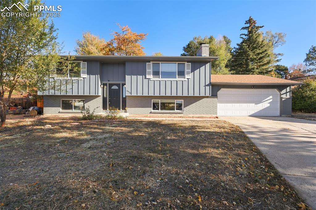 5475 Villa Cir., Colorado Springs, CO 80918