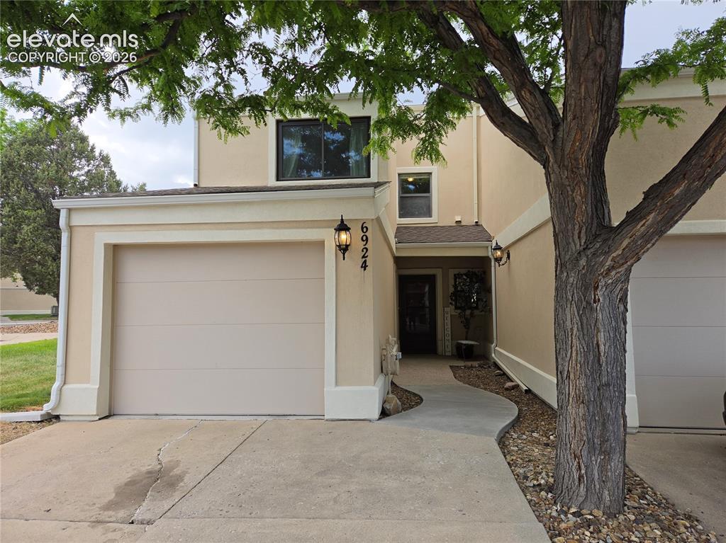 6924 Gayle Lyn Ln., Colorado Springs, CO 80919