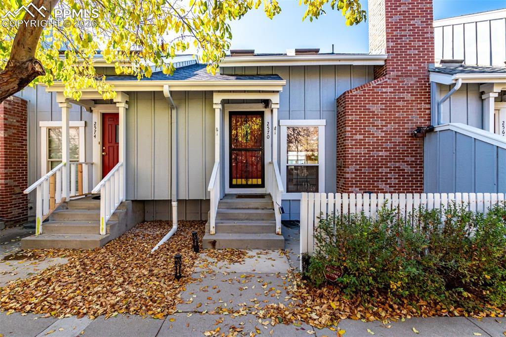 2570 Hatch Cir., Colorado Springs, CO 80918