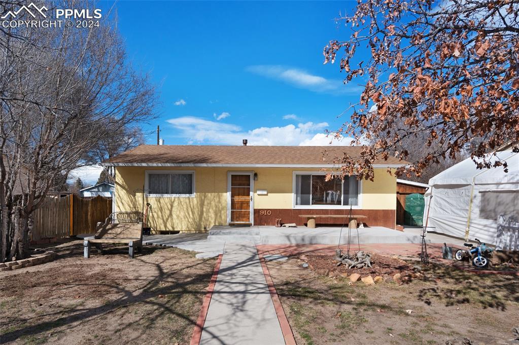 910 Carlisle St., Colorado Springs, CO 80907