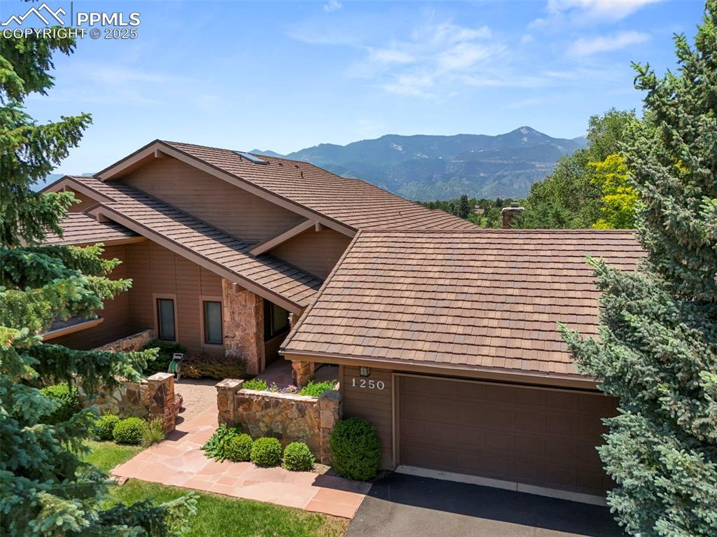 1250 Hill Cir., Colorado Springs, CO 80904