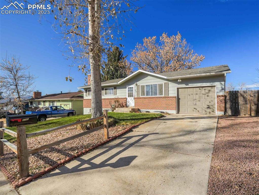 4746 S Gracemoor Cir., Colorado Springs, CO 80917