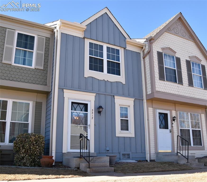 3317 Queen Anne Way, Colorado Springs, CO 80917