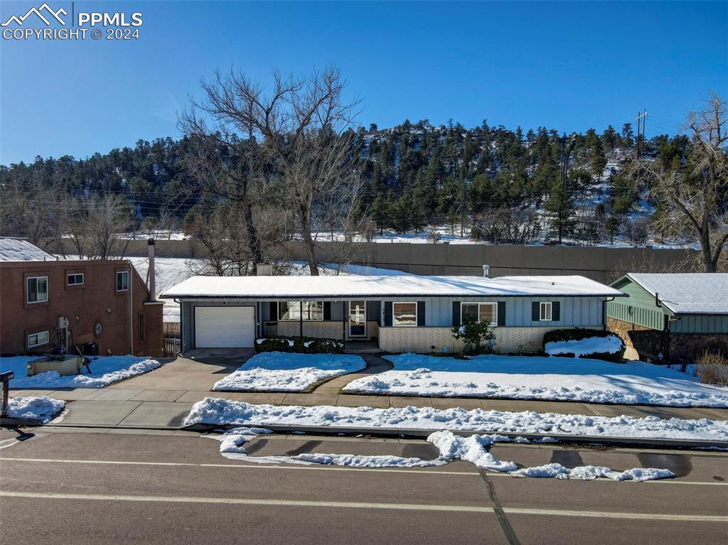 2413 Flintridge Dr., Colorado Springs, CO 80918