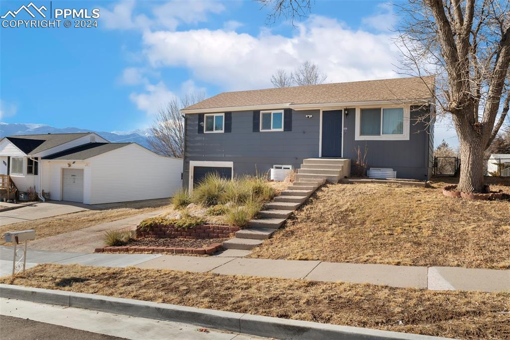 4114 Tennyson Ave., Colorado Springs, CO 80910