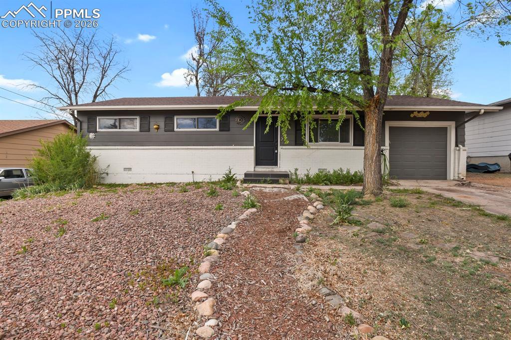 1540 Saratoga Dr., Colorado Springs, CO 80910