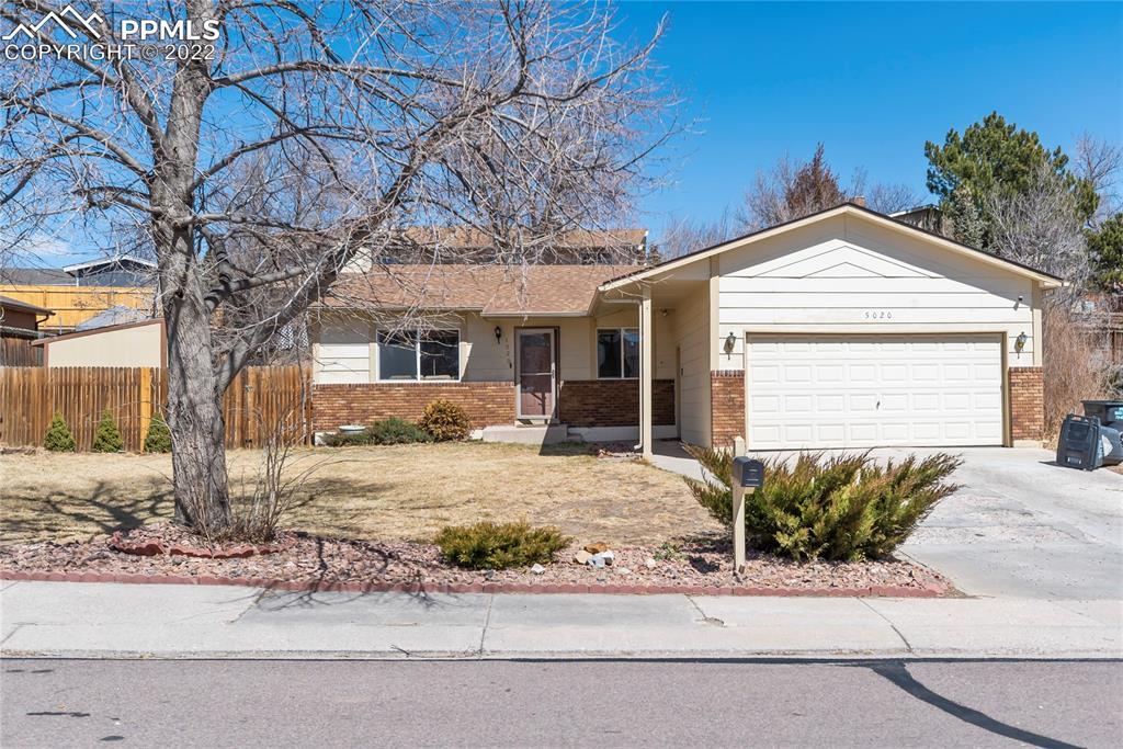 5020 Whip Tr., Colorado Springs, CO 80917