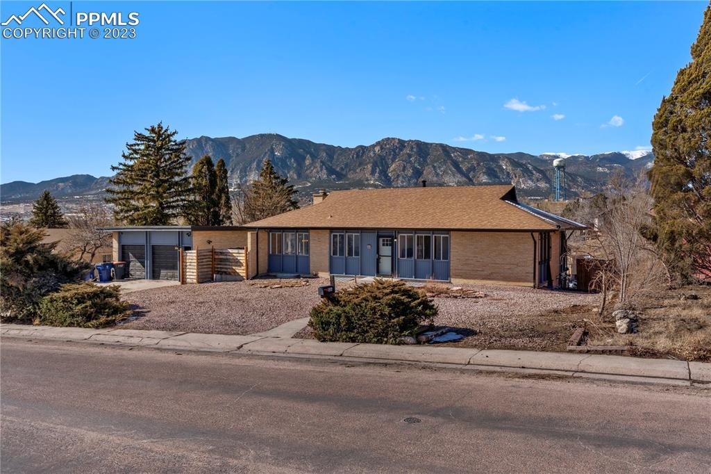 536 Crestridge Ave., Colorado Springs, CO 80906