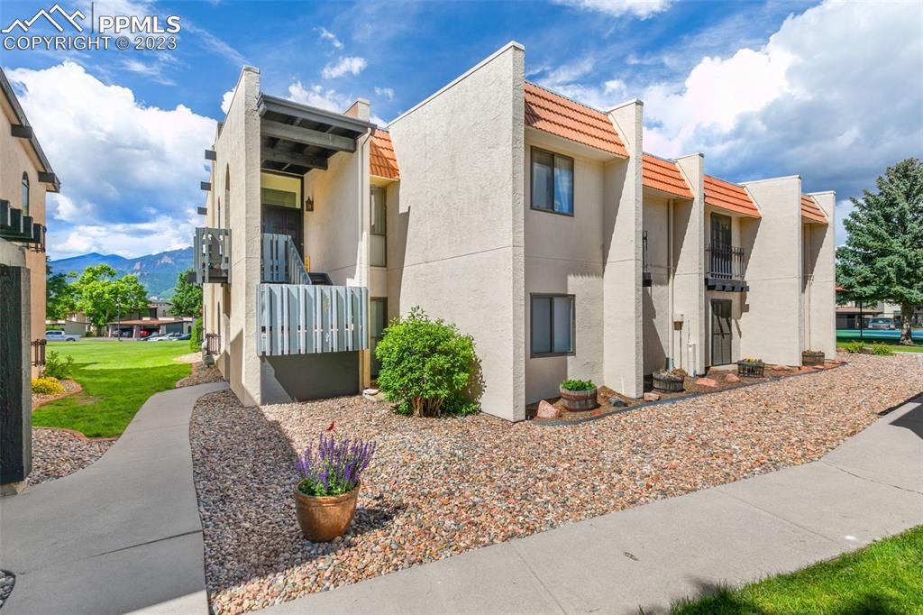 1094 Fontmore Rd. #C, Colorado Springs, CO 80904