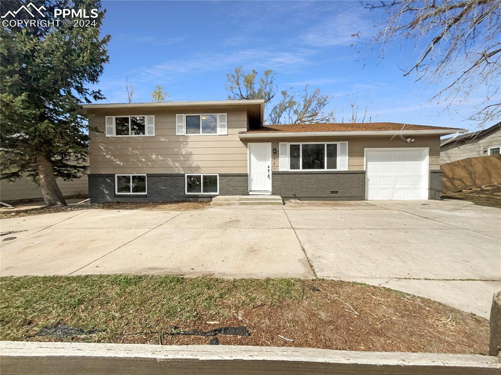 1918 Monterey Rd., Colorado Springs, CO 80910